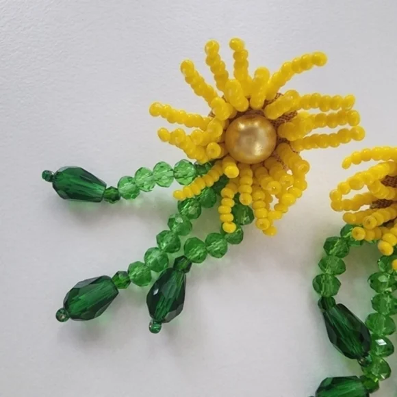 NWT Yellow Seed Beaded Flower Boho Abstract Earrings - Picture 5 of 8